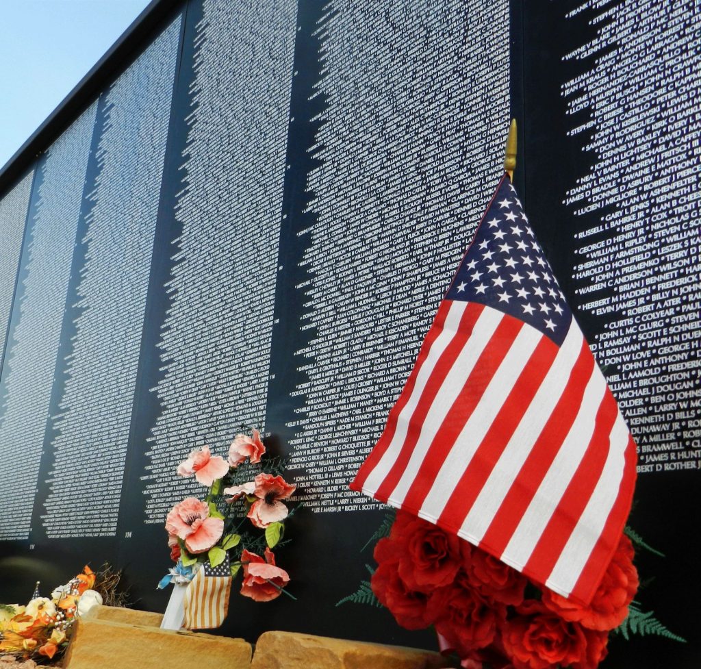 Vietnam-Memorial-Wall2